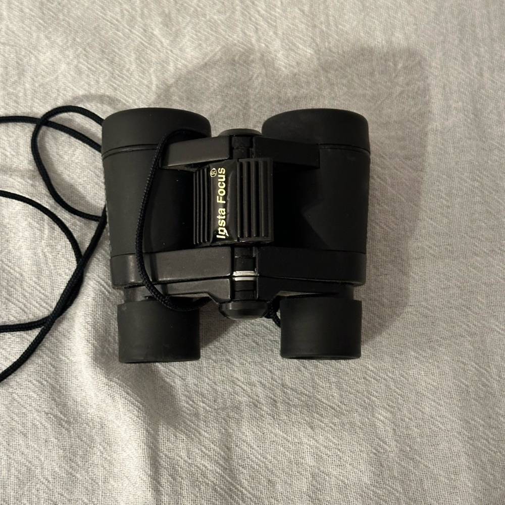 Binoculars In Black - Picture 4 of 4